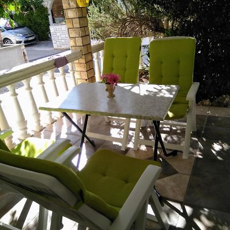 Apartmani Korade Vir Exterior photo