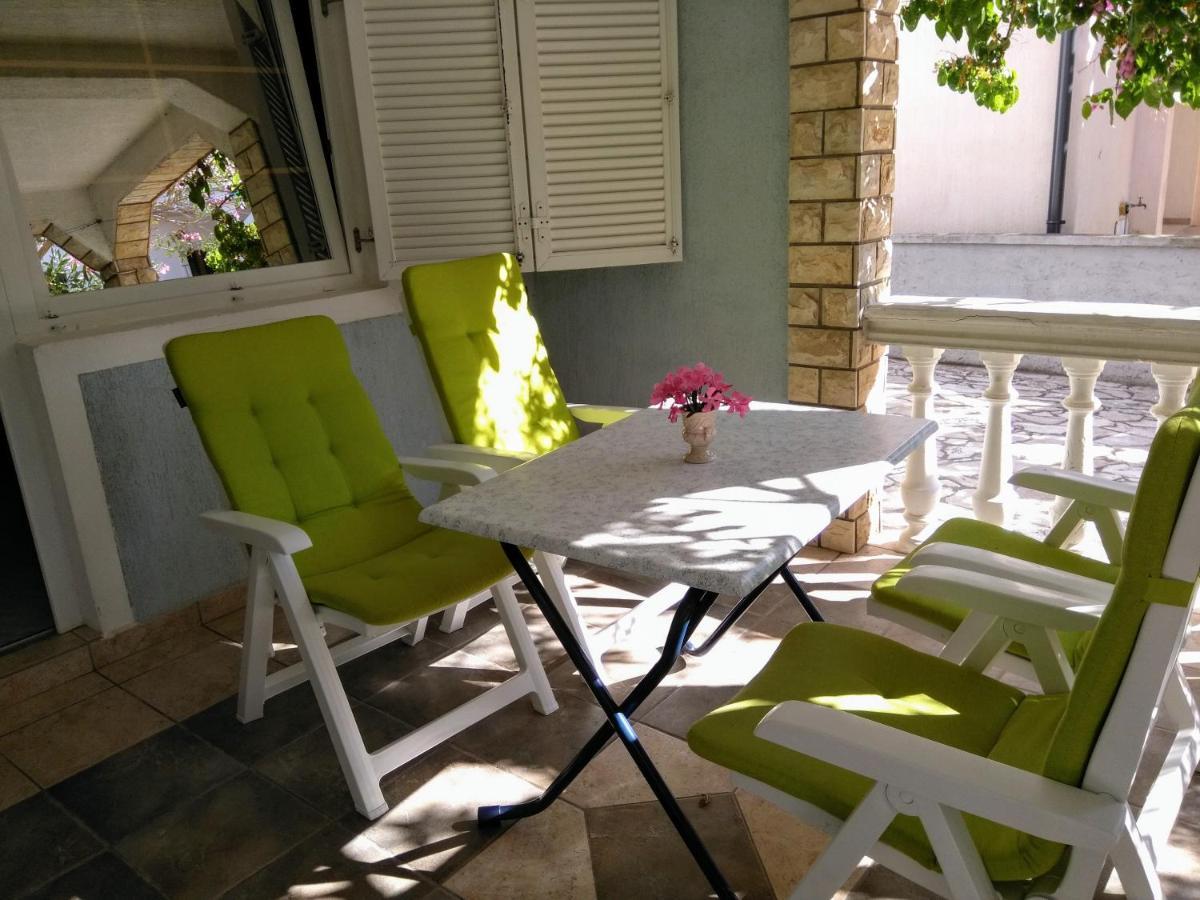 Apartmani Korade Vir Exterior photo
