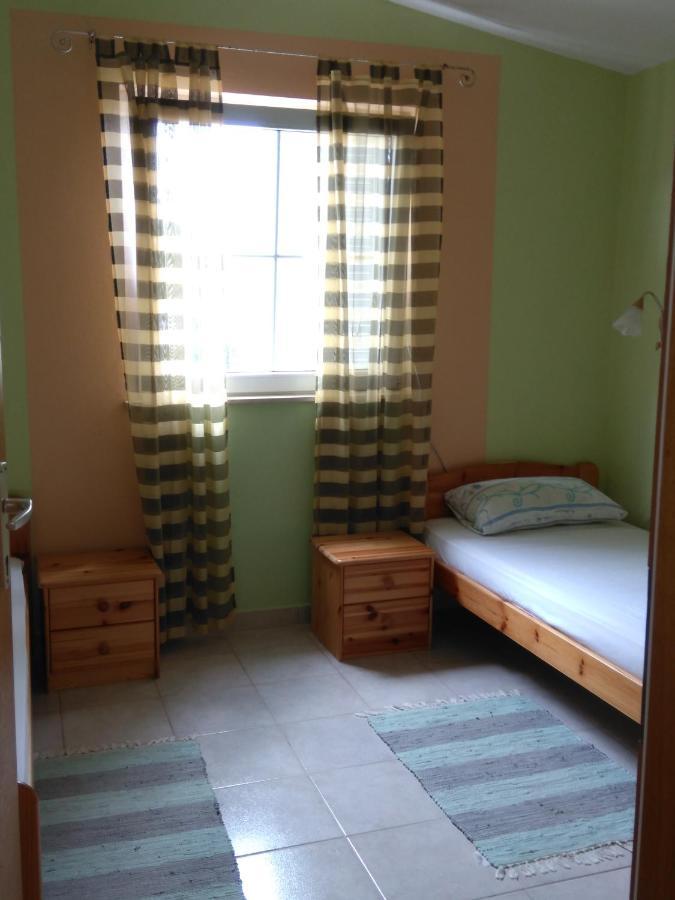 Apartmani Korade Vir Exterior photo