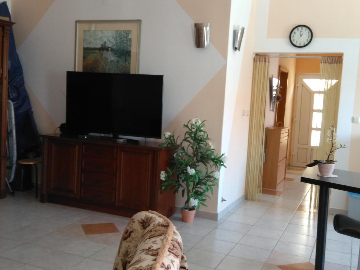 Apartmani Korade Vir Exterior photo