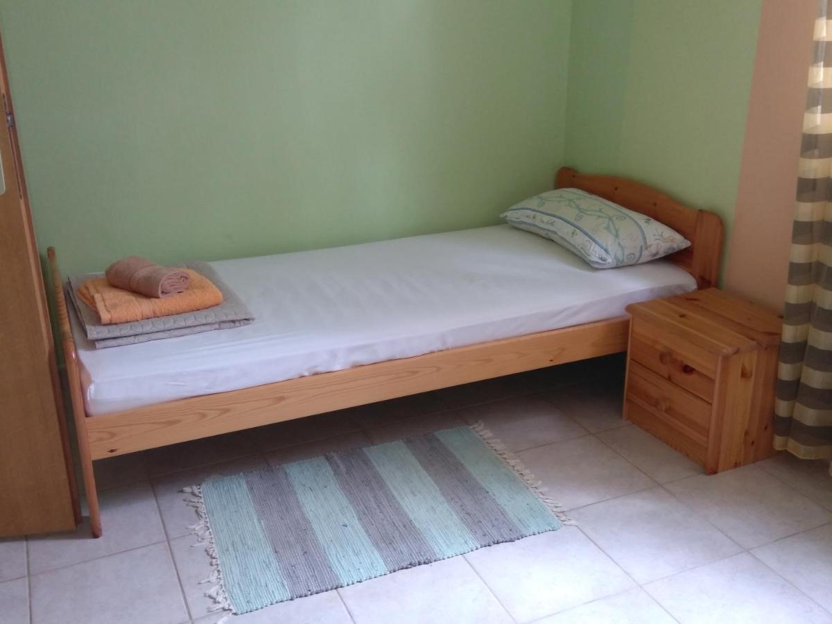 Apartmani Korade Vir Exterior photo