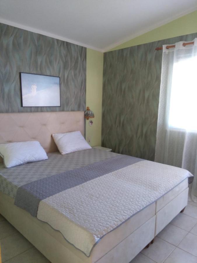 Apartmani Korade Vir Exterior photo