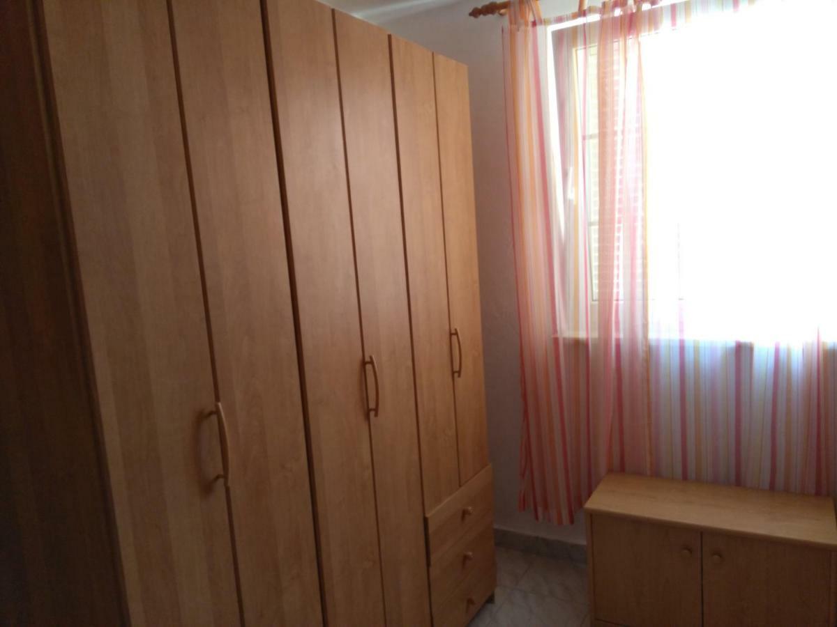 Apartmani Korade Vir Exterior photo
