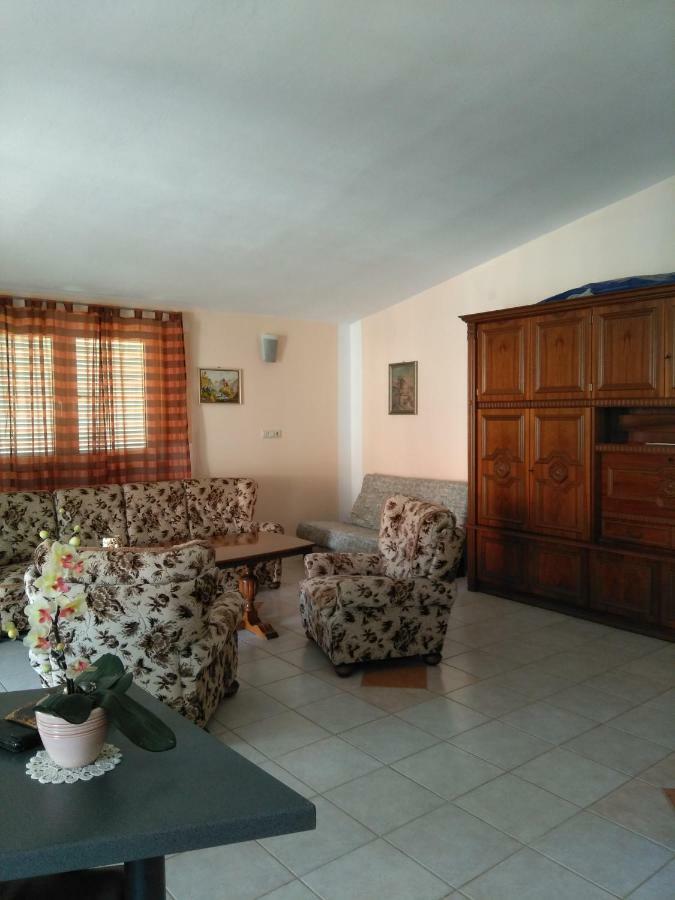 Apartmani Korade Vir Exterior photo